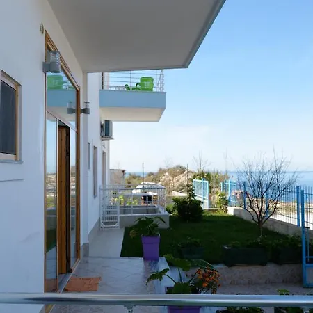 Armantis Apartament *